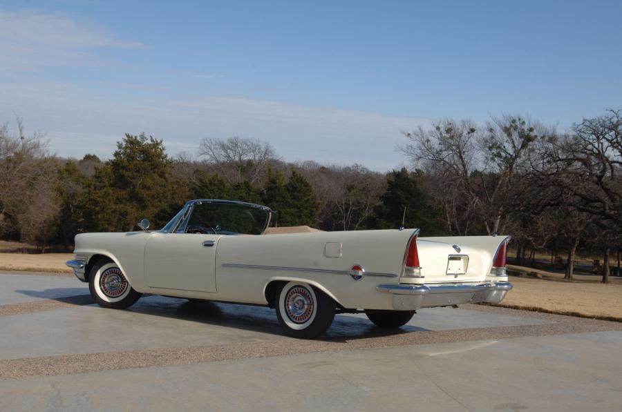  Chrysler 300C Convertible 1957 года  (фото 36 из 39)